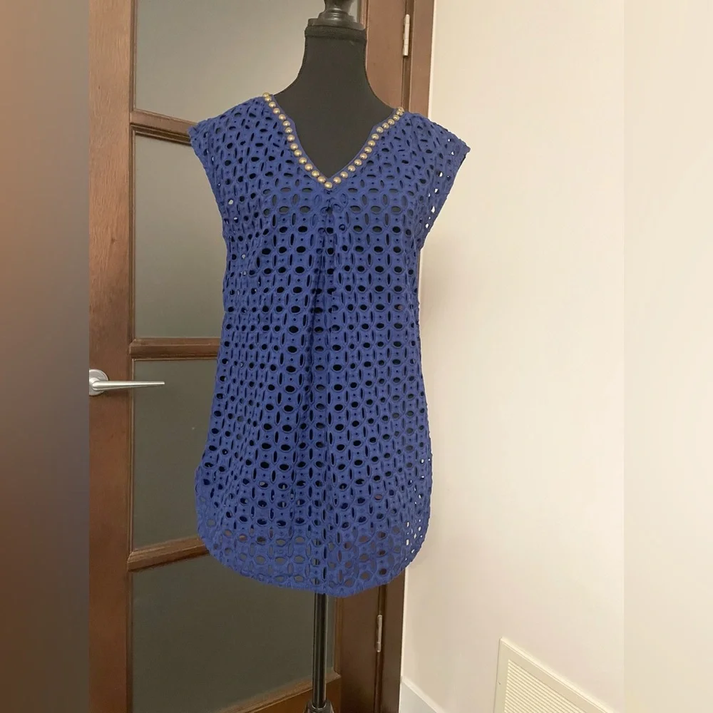 Lilly Pulitzer Royal Blue Eyelet Lace Oversized XS/S Blouse PtP 18.5” - Picture 3 of 9